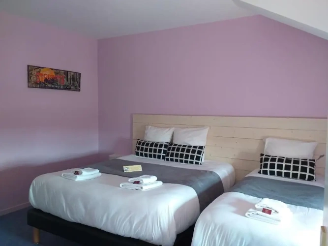 Standard Triple room