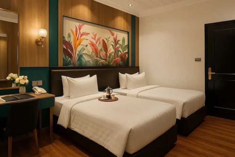 Bona Ventura Hotel & Skybar