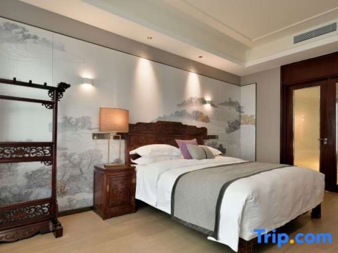 Deluxe Double Suite