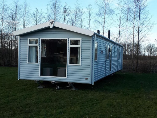 3 Bedrooms Chalet