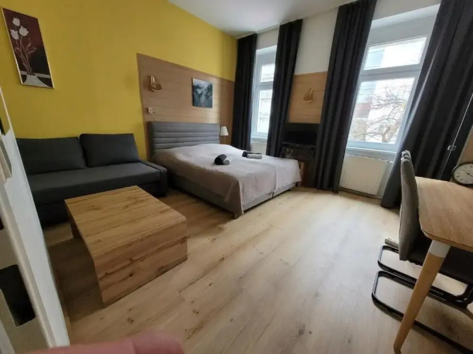 leopoldauer apartment