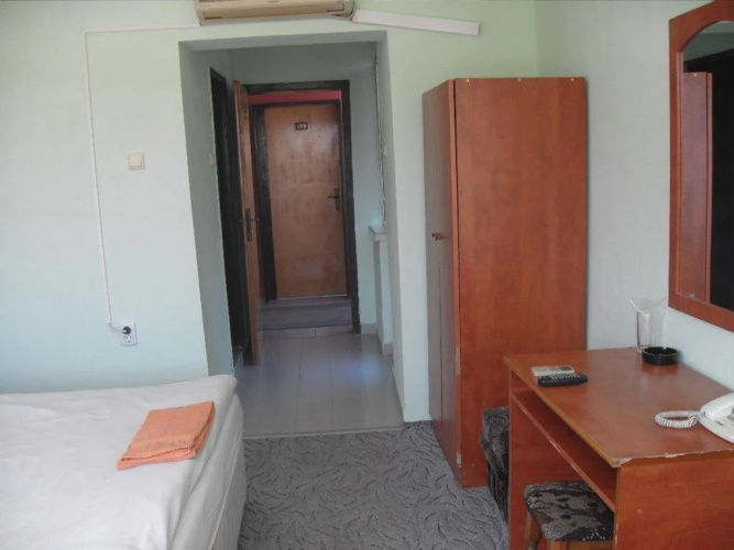 Hotel Hebros
