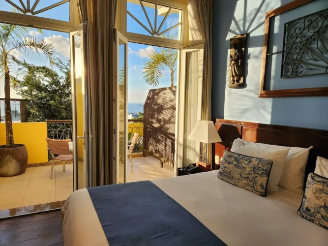 Deluxe Double room with balcony and with bay view