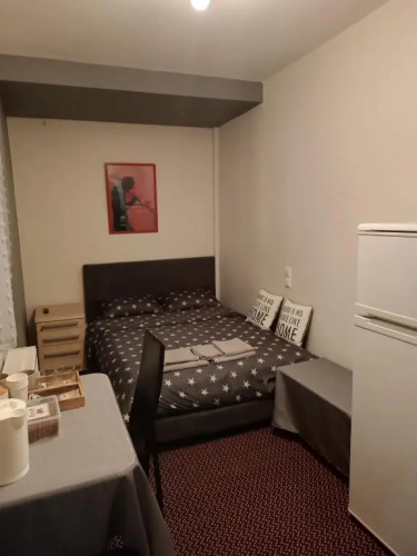Giorgos studio Trikala