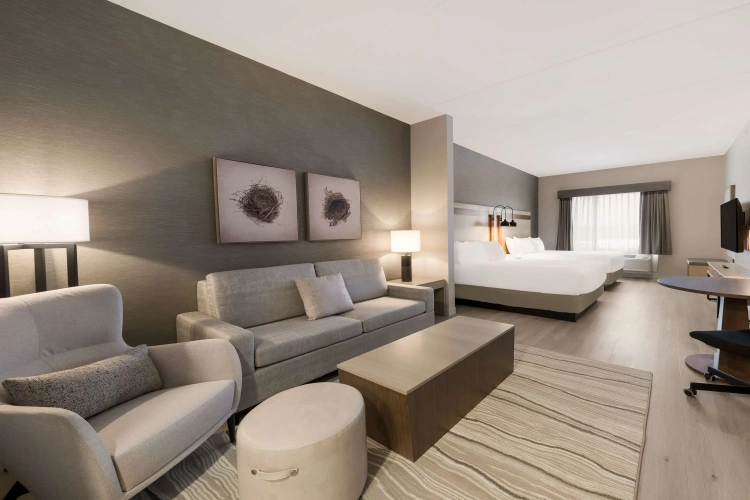 Quadruple Suite