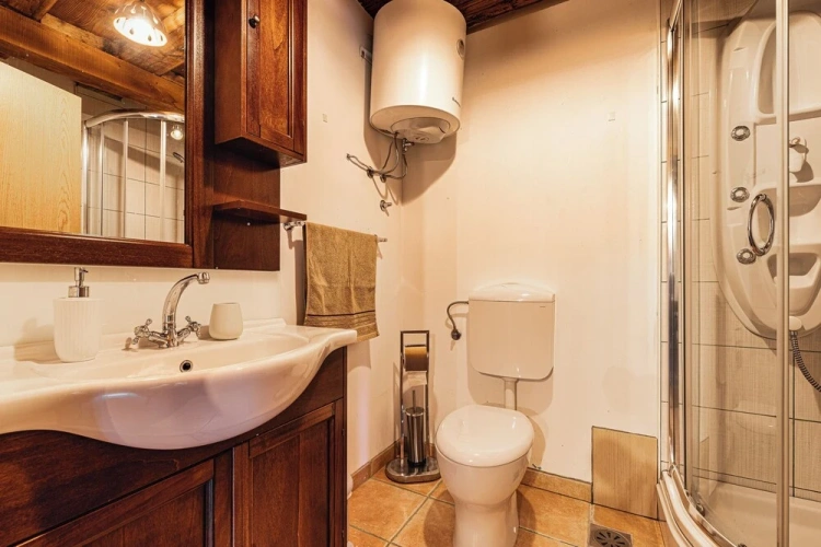 1 Bedroom Family Cottage