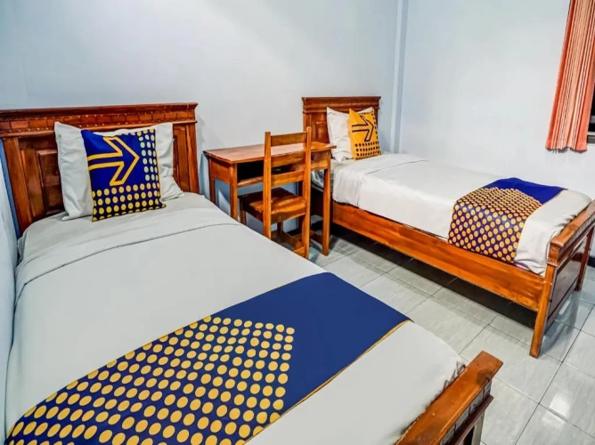 Economy Twin room