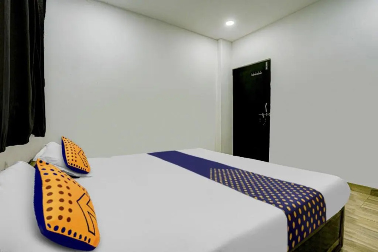 Spot On Hotel Prachi