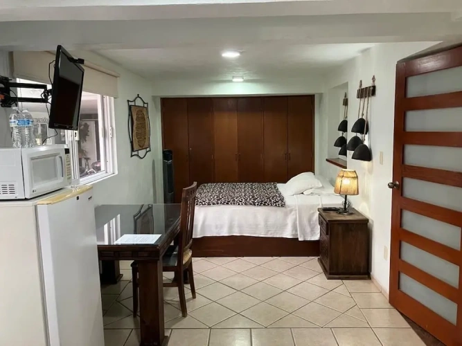 Business Single room with courtyard view
