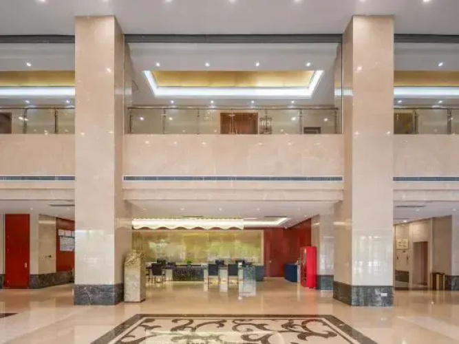 Vincent International Hotel