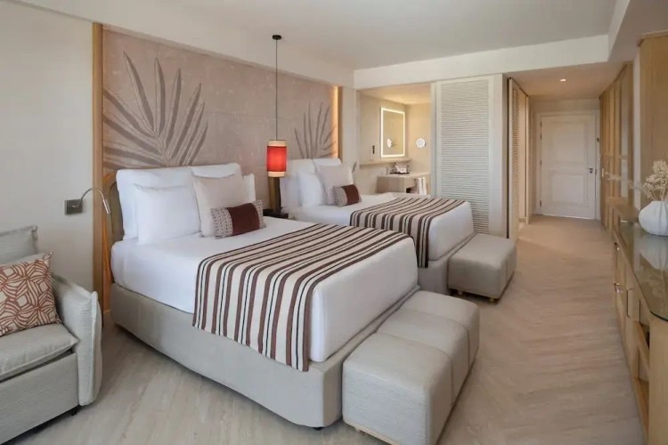 Double Junior Suite with partial ocean view