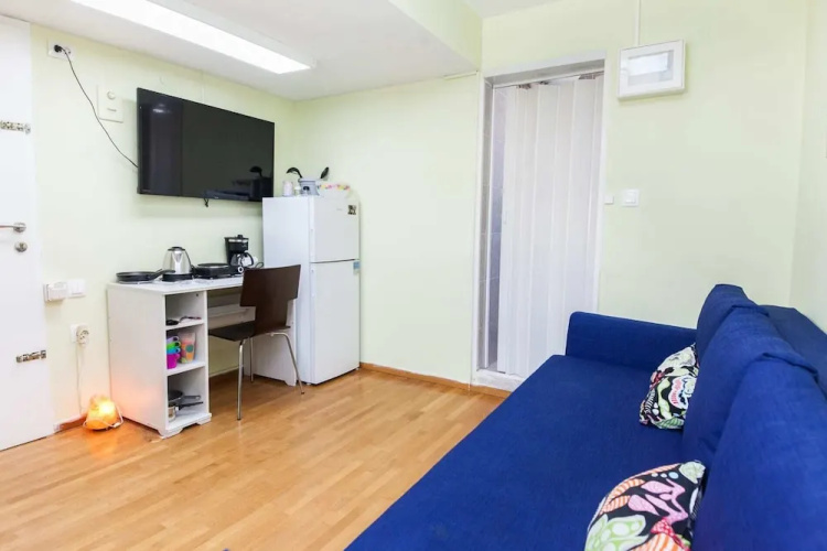 Retire with Outstanding Lycabettus View