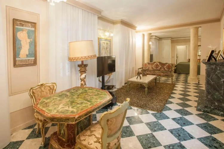 Suite
