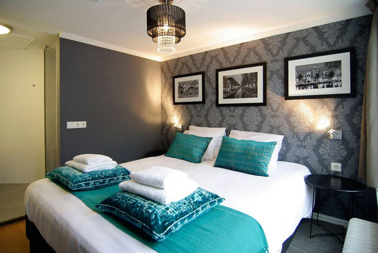 Flower Market Hotel
