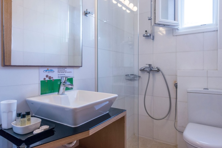 1 Bedroom Double Apartment with sea view