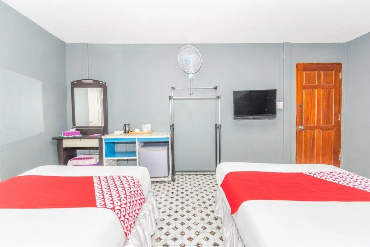 Oyo 712 Baandin Resort