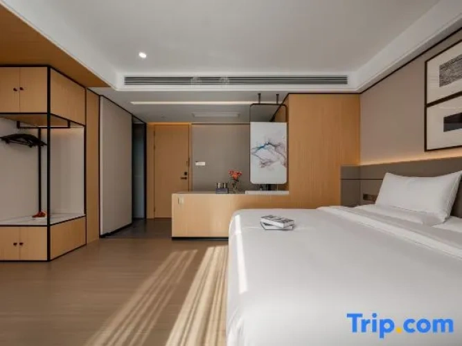 Standard Double room with river view