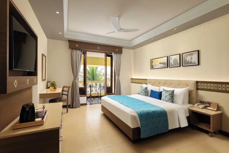 Deluxe Double room with balcony and with garden view
