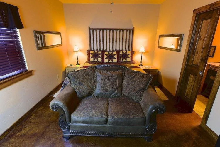 Lazy T Bed and Breakfast