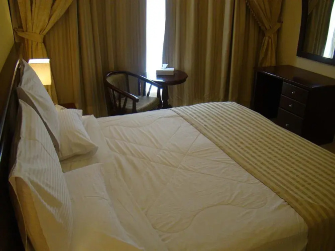 Queen Inn Hotel Apartments
