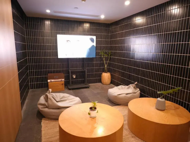 BaseLIVING Wending Serviced Apartment