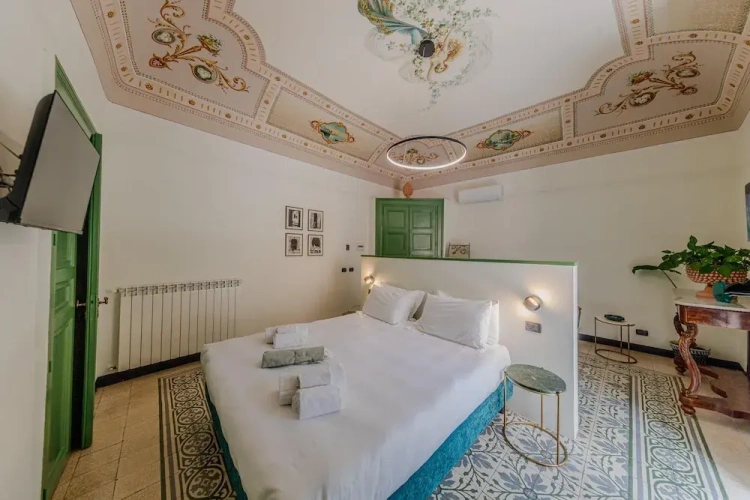 Deluxe Double room with balcony and with city view