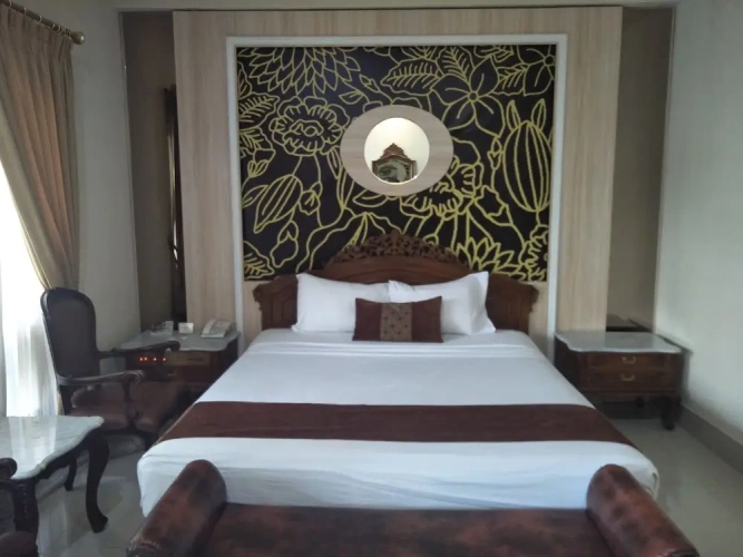 Suite with balcony