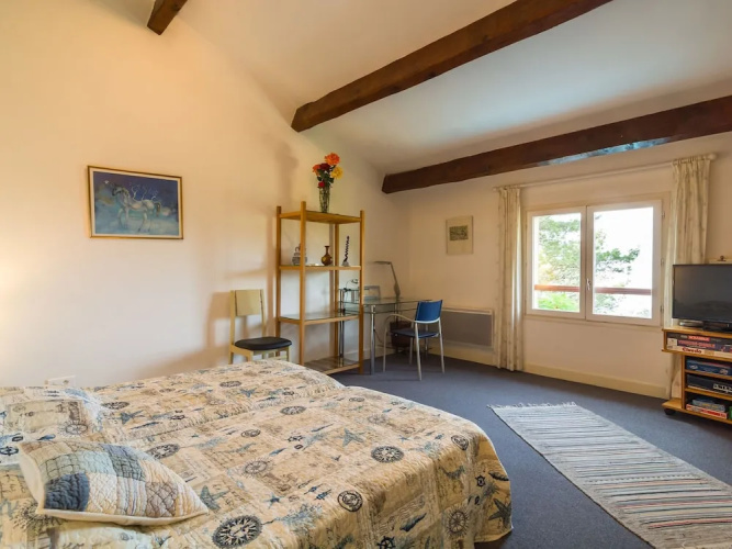 Villa in Hyeres Near Beach & Pool