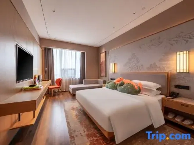 Quadruple Family Suite