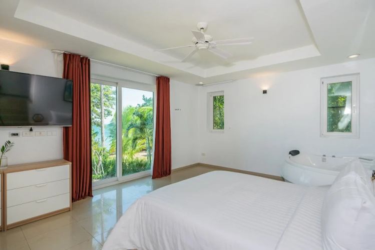 Coral Cove Beachfront Villa - Koh Chang