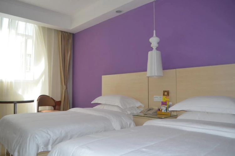 No.8 Hotel Chain