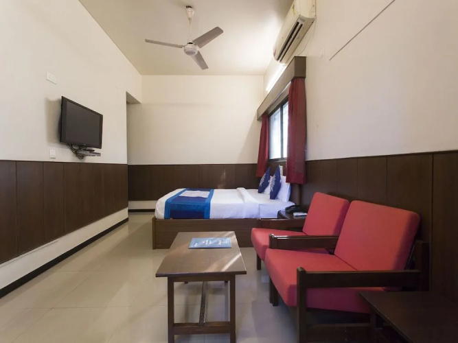 OYO 9831 Hotel Pathik