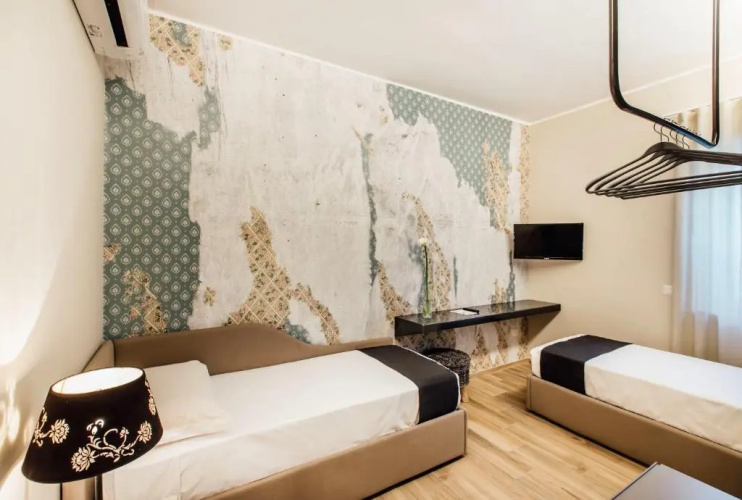 Suite 106