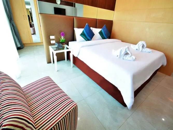 Golden Dragon Beach Resort