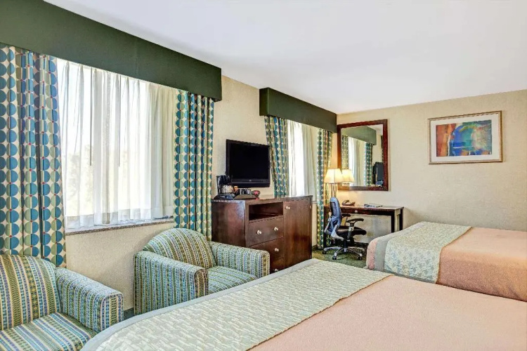 Ramada by Wyndham Jamaica/Queens