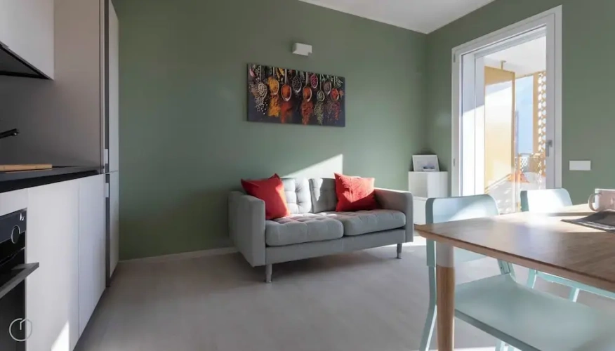 1 Bedroom Apartment with balcony