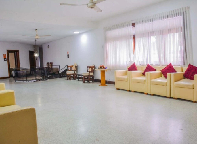 Yoho Hotel Road