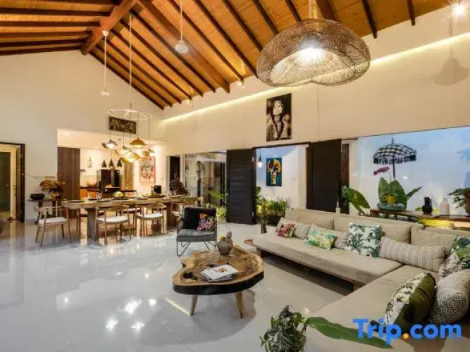 Jami 4BR PoolVilla, a Serenity Steps from theBeach