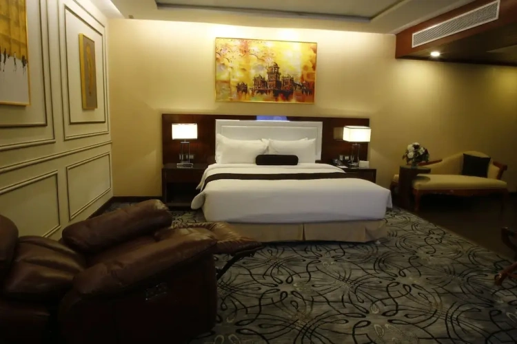Executive Double Suite