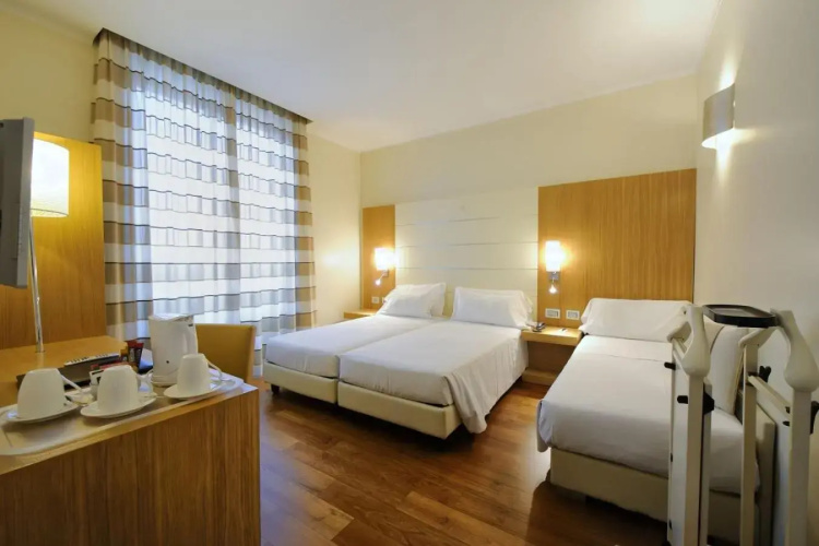 Canada Hotel