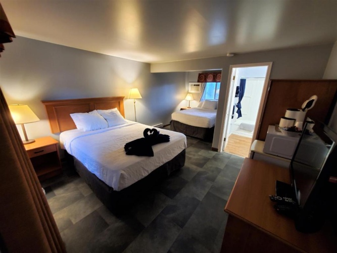 2 Bedrooms Suite