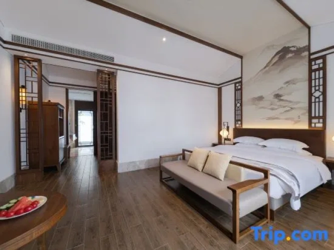 Deluxe Double Suite