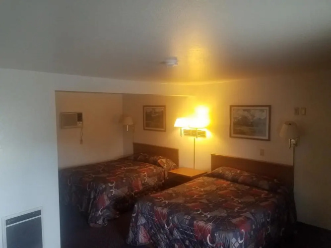 Traveler's Inn