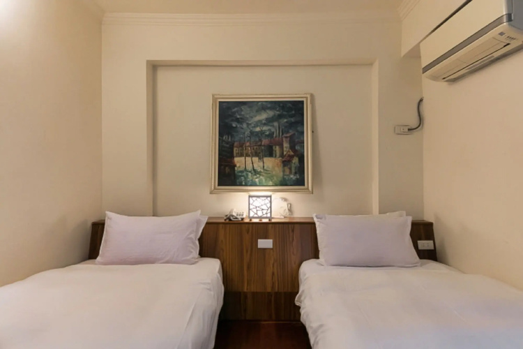 Yes Home Hotel
