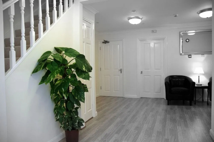 White Gates Hotel