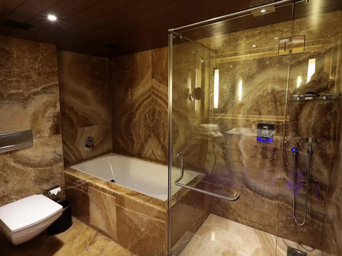 Sahara Star photo 12