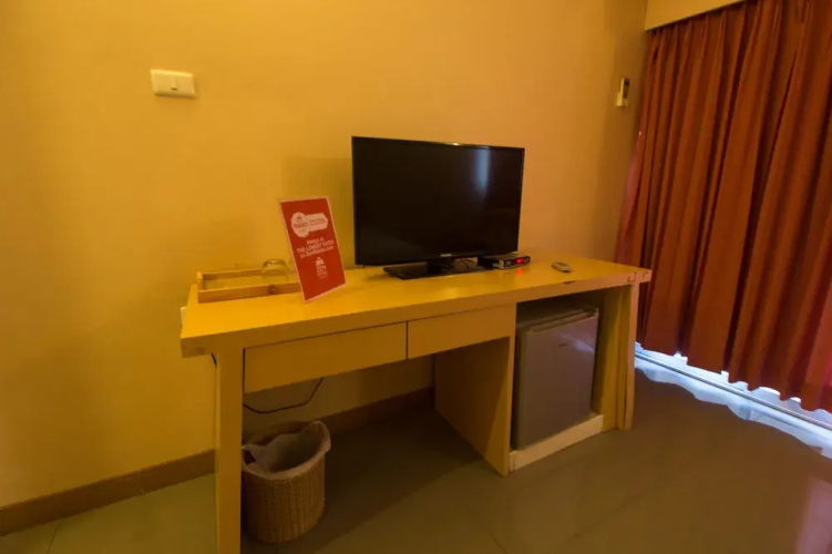J Two S Pratunam Hotel