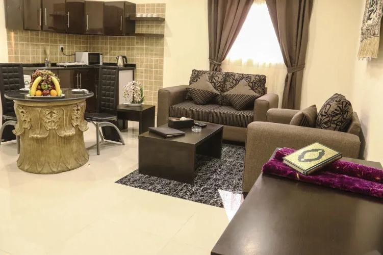 Landmark International Hotel, Prinz Sultan