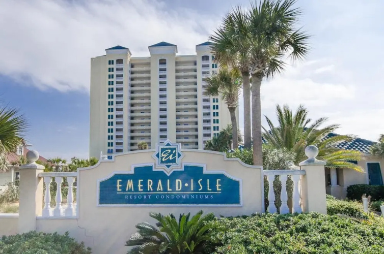 Emerald Isle unit 202 - Two Bedroom Condo