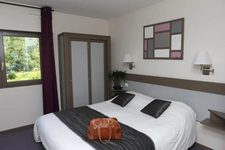 Abor Hotel